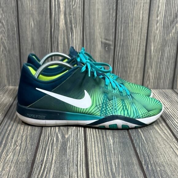 Nike Flyknit Free TR 6 Green Wm Sz 11 Running Jogging Shoes 833424-300 Athletic - Picture 1 of 9